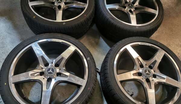 18" GENUINE MERCEDES SLK AMG ALLOY WHEELS / NEW TYRES