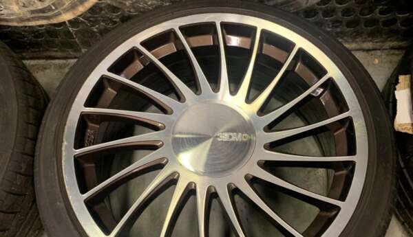 20" 3SDM 0.04 ALLOY WHEELS / TYRES – VOLKSWAGEN T5