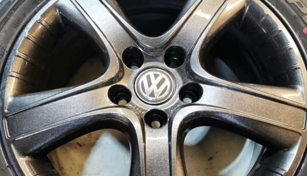 18" GENUINE VOLKSWAGEN T5 / T6 DAKAR ALLOY WHEELS / NEW TYRES