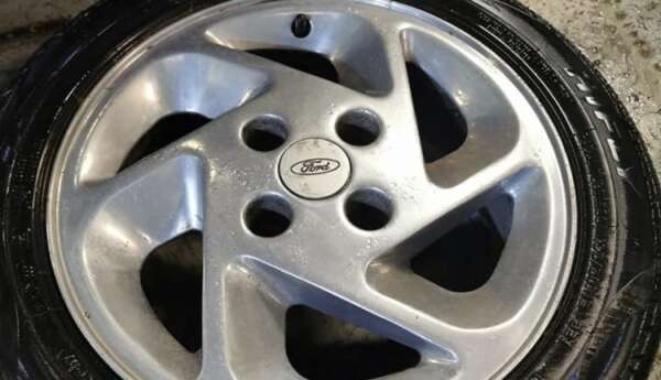 15" GENUINE FORD RS TURBO ALLOY WHEELS / NEW TYRES