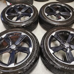 18" Volkswagen T5 Rotor Style Alloy Wheels / Tyres