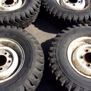 16" LAND ROVER WHEELS / 7.5 X 16" OFF ROAD TYRES
