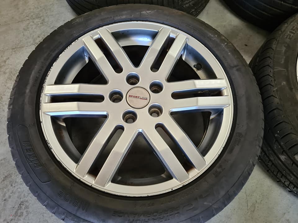 17" Genuine Volkswagen Sportline Alloy Wheels / Tyres - Image 2