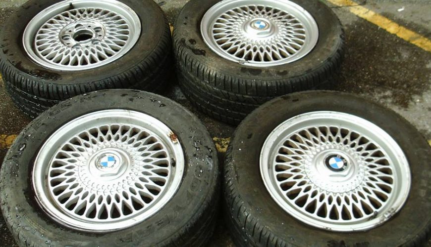 15" GENUINE BMW STYLE 17 ALLOY WHEELS / TYRES