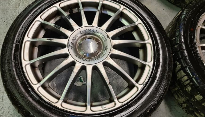 17" TEAM DYNAMICS MONZA R ALLOY WHEELS / TYRES - Image 2