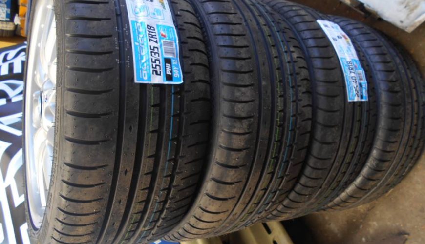 18" GENUINE BMW MV1 MOTORSPORT ALLOY WHEELS / TYRES