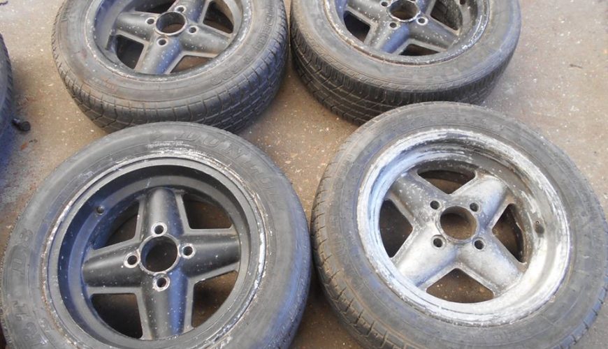 13″ GENUINE REVOLUTION ALLOY WHEELS / TYRES