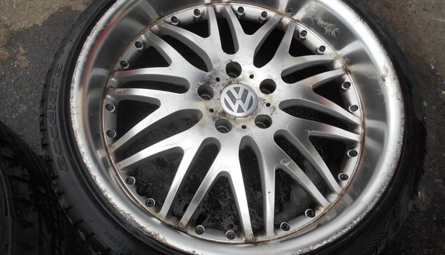 VOLKSWAGEN DEEP DISH T5 ALLOY WHEELS / TYRES