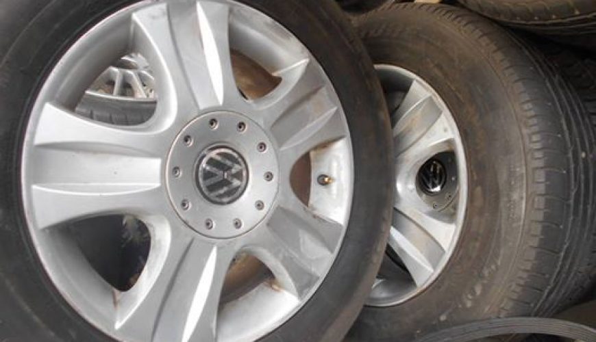 16″ VOLKSWAGEN T4 ALLOY WHEELS / TYRE