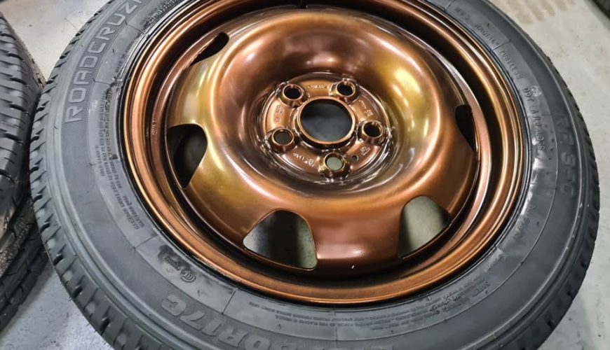 17" VOLKSWAGEN T5 GP FAN BLADE STEEL WHEELS / NEW TYRES - Image 2