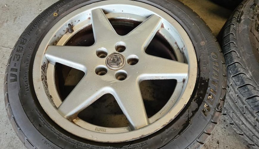 17" GENUINE VAUXHALL VECTRA GSI [HASE 1 ALLOY WHEELS / TYRES - Image 3