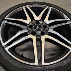 19" GENUINE MERCEDES AMG E CLASS ALLOY WHEELS / NEW TYRES