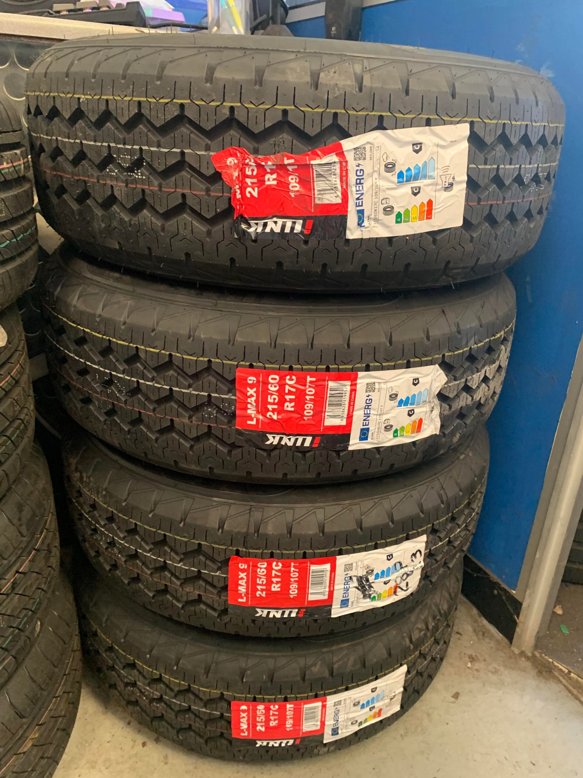 17" Mercedes Vito Alloy Wheels / New Tyres - Image 4