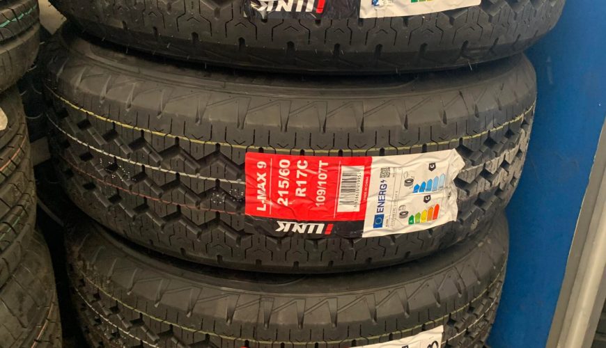 17" MERCEDES VITO ALLOY WHEELS / NEW TYRES - Image 2