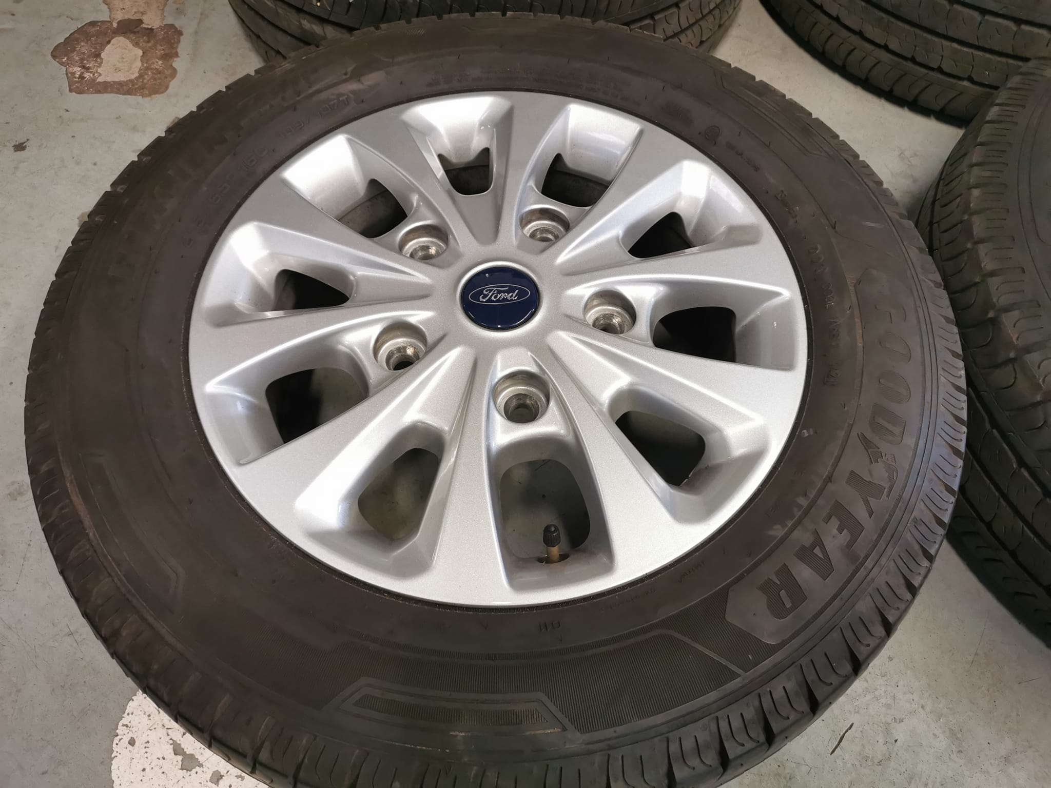16" Ford Transit Custom Limited Alloy Wheels / Tyres - Image 2