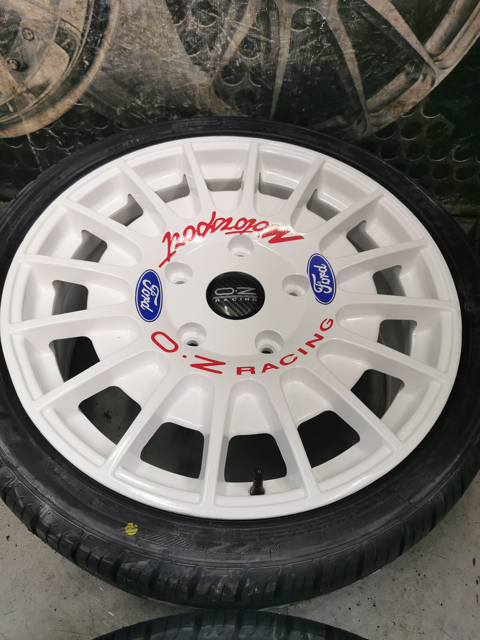 20" O Z Racing Style Alloy Wheels / New Tyres – Ford Transit - Image 3