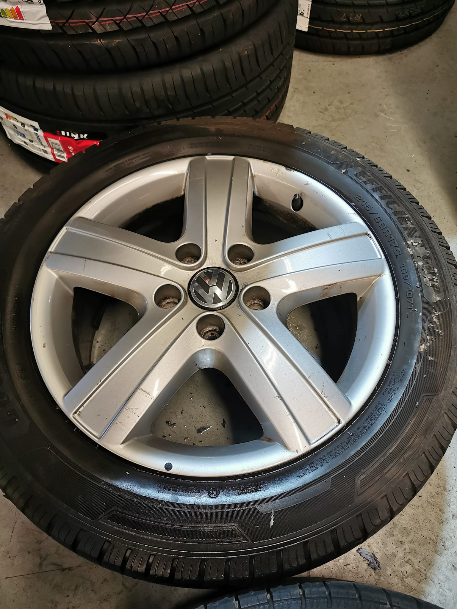 17" Volkswagen T5 Thunder Alloy Wheels / Tyres - Image 2