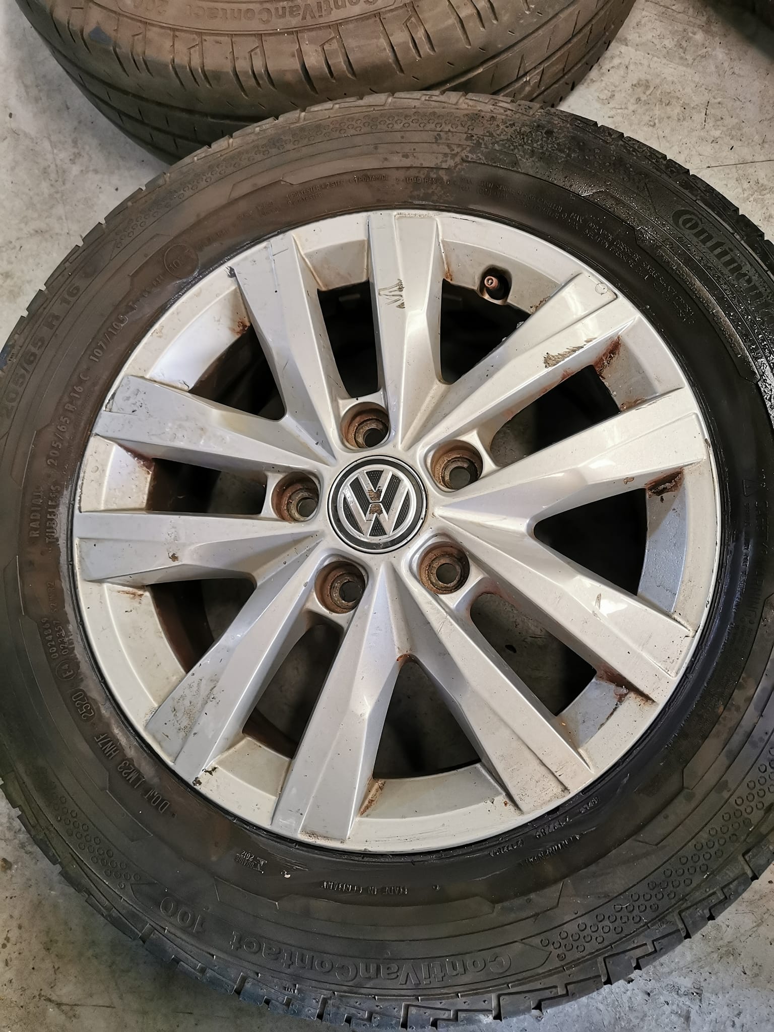 16" Volkswagen T5 Clayton Alloy Wheels / Tyres - Image 3
