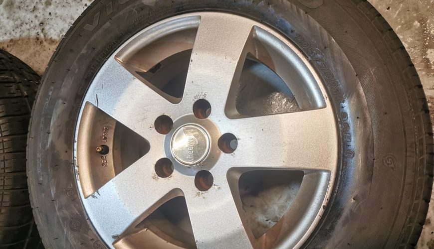 15" VOLKSWAGEN T4 ALLOY WHEELS / TYRES - Image 3