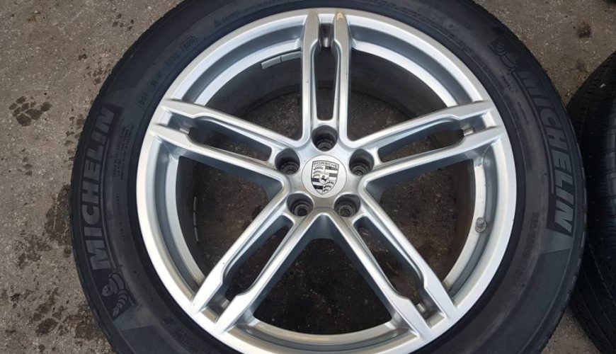 19" PORSCHE MACAN ALLOY WHEELS / TYRES