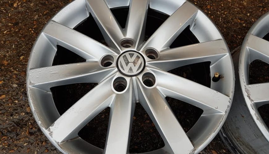 17" GENUINE VOLKSWAGEN GOLF MK6 PORTO ALLOY WHEELS - Image 2