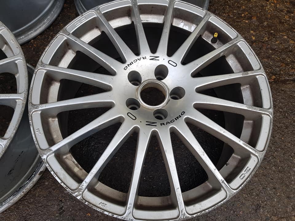 19" O Z RACING WHEELS - 5 X 108 - FORD FITMENT