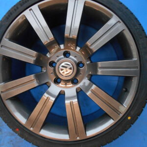 20" VOLKSWAGEN T5 STORMER STYLE ALLOY WHEELS / NEW TYRES