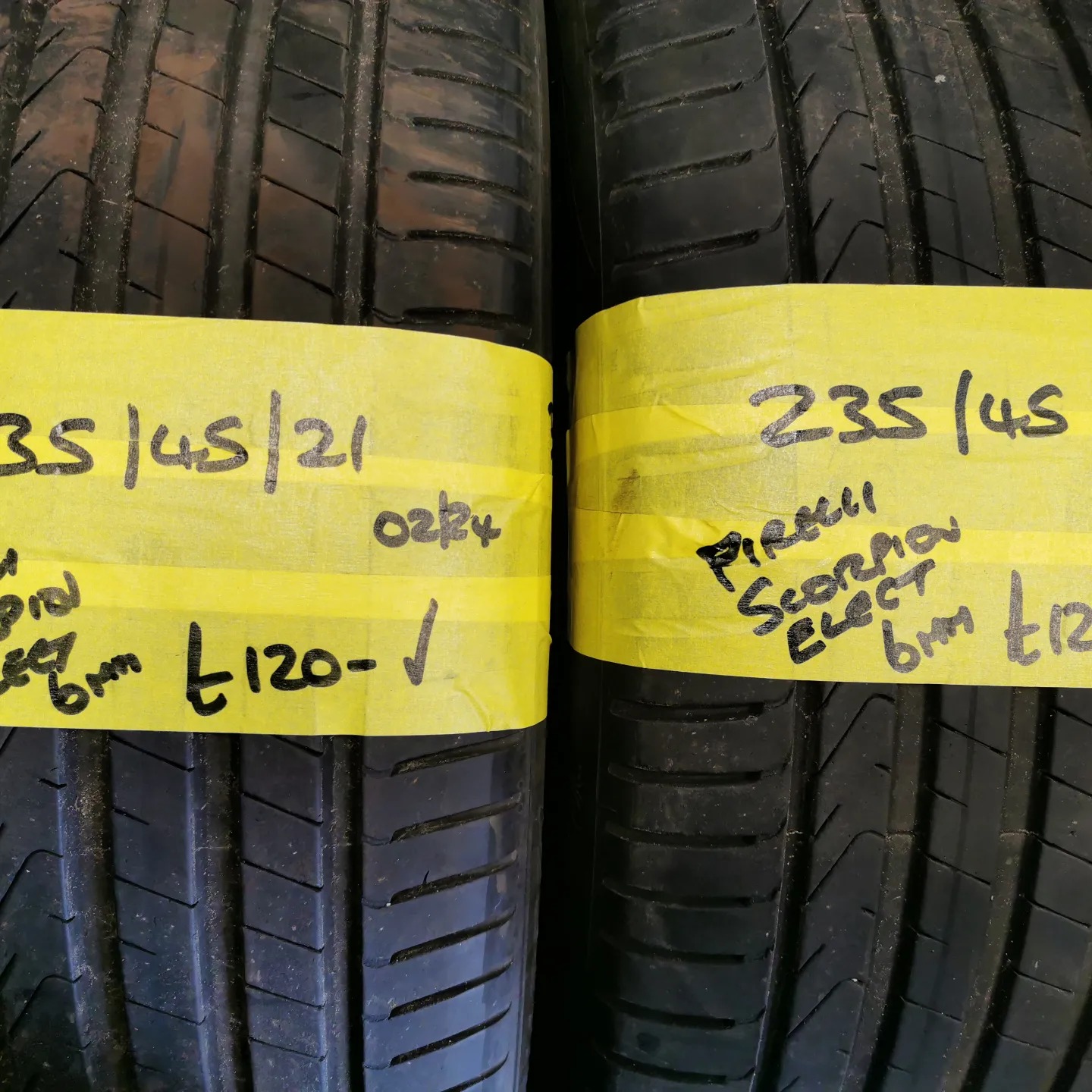 235 45 21 pirelli scorpion elect.jpg
