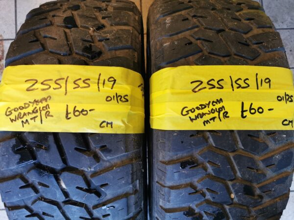 255 55 19 goodyear wrangler mtr