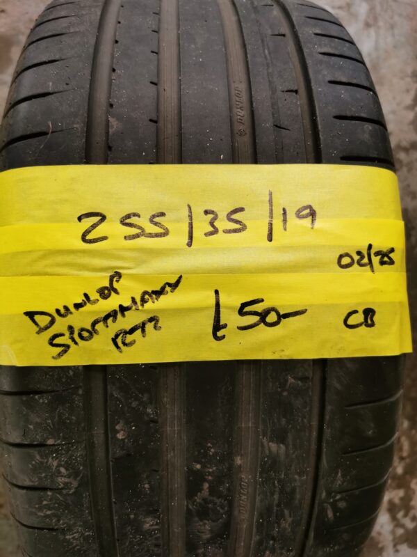 255 35 19 dunlop