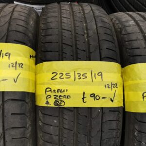 225 35 19 PIREELI P ZERO RUN FLAT TYRE 3gycu80j6wft9mmguark0a.jpg