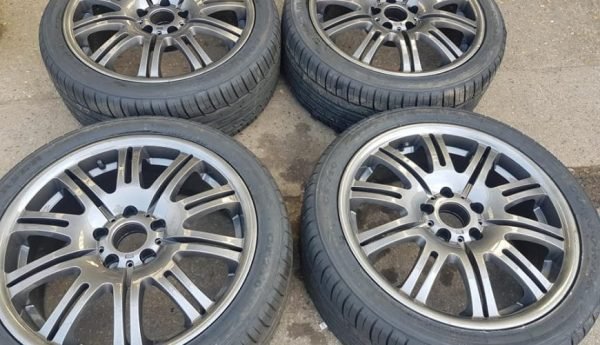 19" M3 STYLE ALLOY WHEELS / TYRES – VOLKSWAGEN T5 - Image 1