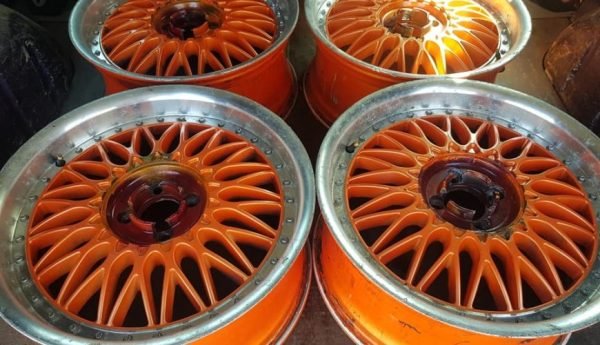 18″ BBS STYLE ALLOY WHEELS - Image 2