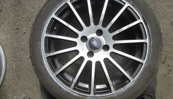 17" FORD MULTISPOKE ALLOY WHEELS SILVER / BLACK 4 X 108 FITMENT - Image 1