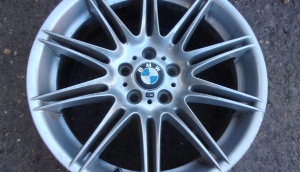19" GENUINE BMW MV4 REAR ALLOY WHEEL – 9 X 19" - Image 1