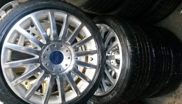 18" GENUINE FORD ST POLISHED ALLOY WHEELS / TYRES - Image 1