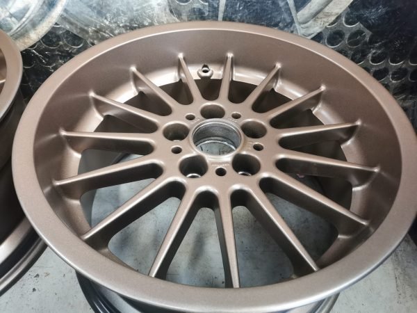 18" GENUINE BMW STYLE 32 ALLOY WHEELS - BRONZE - Image 5