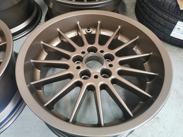 18" GENUINE BMW STYLE 32 ALLOY WHEELS - BRONZE - Image 6