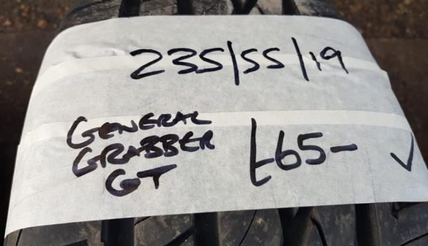 235 / 55 / 19 GENERAL GRABBER GT TYRE - Image 1