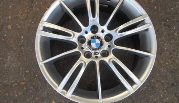 18″ GENUINE BMW MOTORSPORT MV3 FRONT ALLOY WHEEL - Image 1