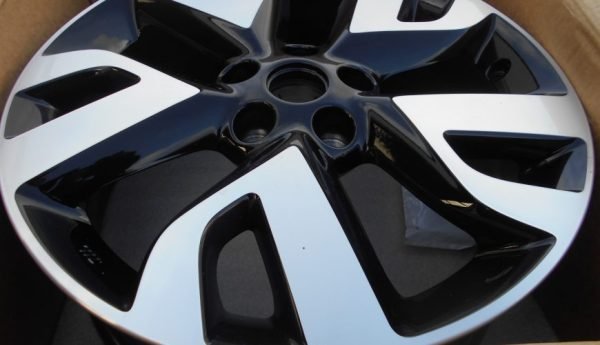 18" NISSAN QASHQAI / JUKE ALLOY WHEEL - Image 1