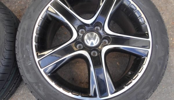 18" GENUINE VOLKSWAGEN T5 / T6 DAKAR ALLOY WHEELS / NEW TYRES - Image 1