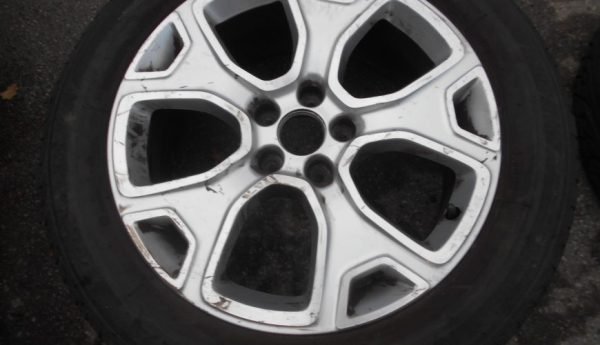18" JEEP RENEGADE ALLOY WHEEL / TYRE - Image 1