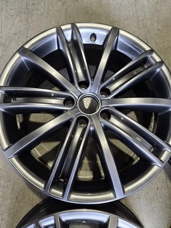 18" GENUINE VOLKSWAGEN TIGUAN ALLOY WHEELS - Image 3