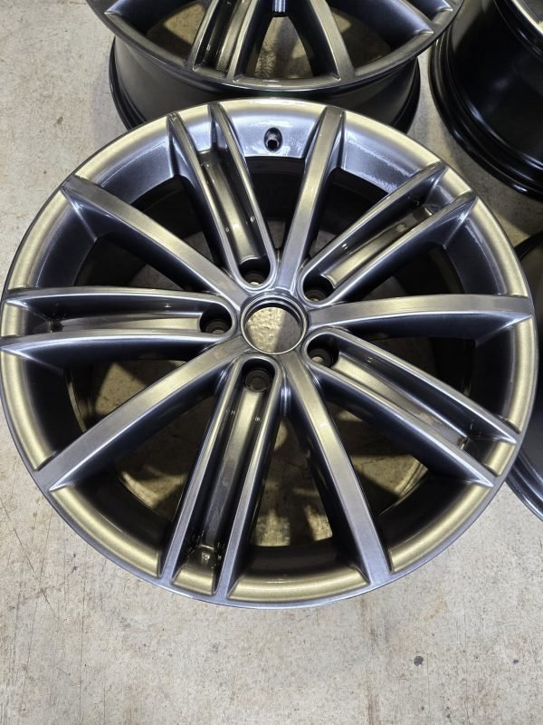 18" GENUINE VOLKSWAGEN TIGUAN ALLOY WHEELS - Image 4