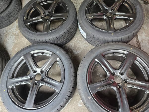 18" CALIBRE MERCEDES VITO  ALLOY WHEELS / NEW TYRES - Image 1