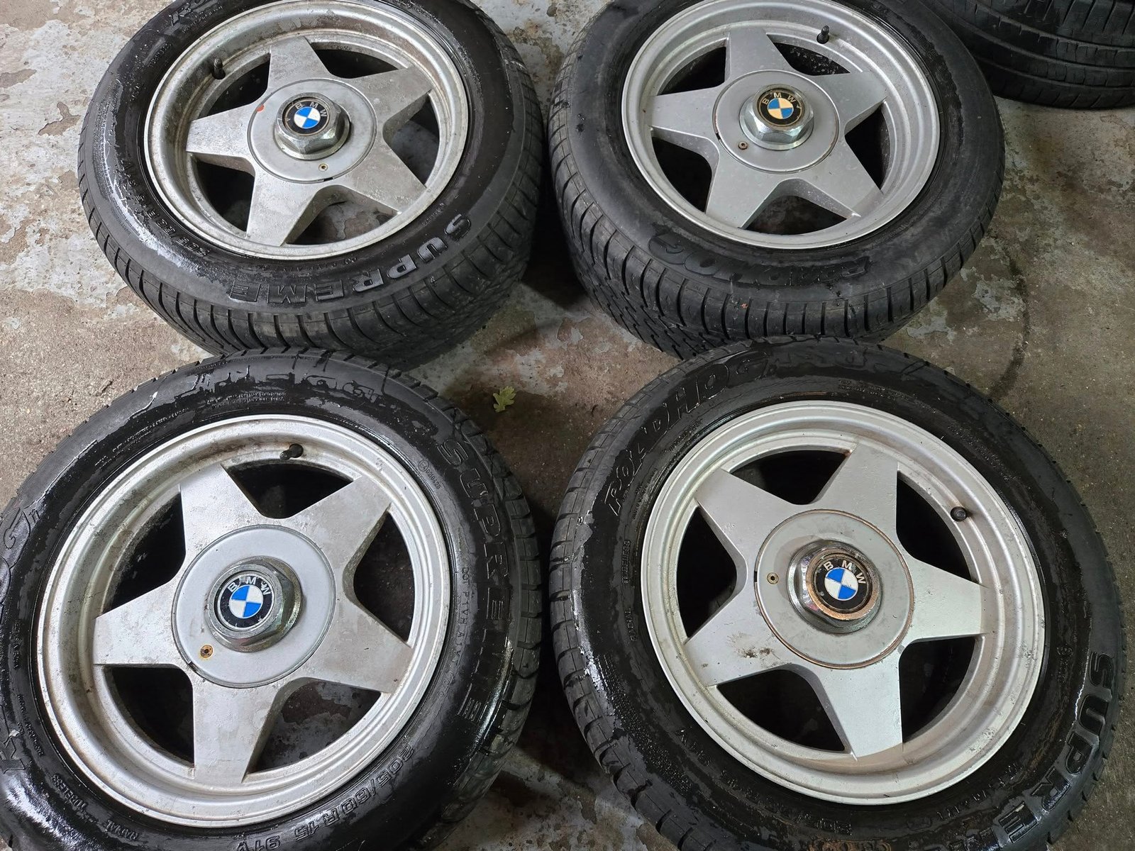 1 15" GENUINE PERFORMANCE ALLOY WHEELS / TYRES 5 X 120 FITMENT - BMW FITMENT - Image 1