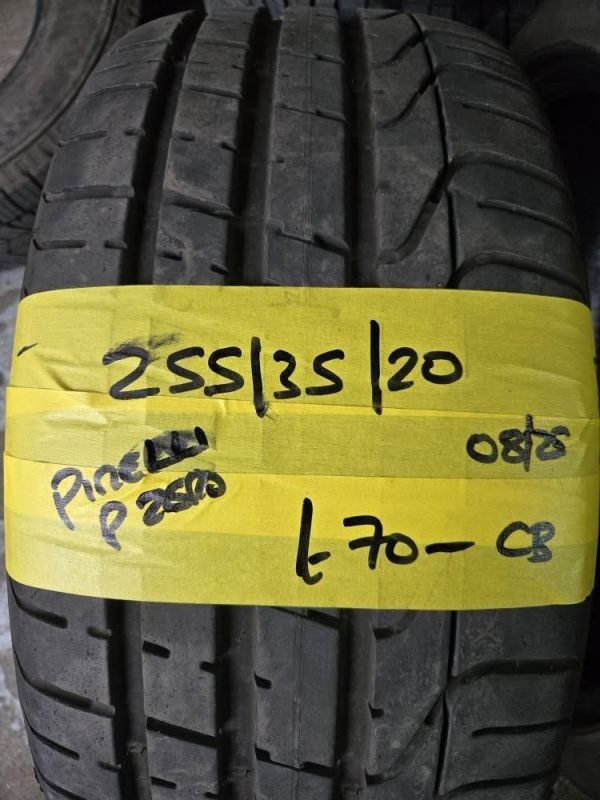 255 / 35 / 20  PIRELLI P ZERO TYRE - Image 1