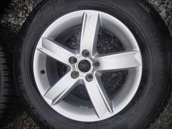 17" GENUINE AUDI Q5 ALLOY WHEELS / WINTER  TYRES - Image 3
