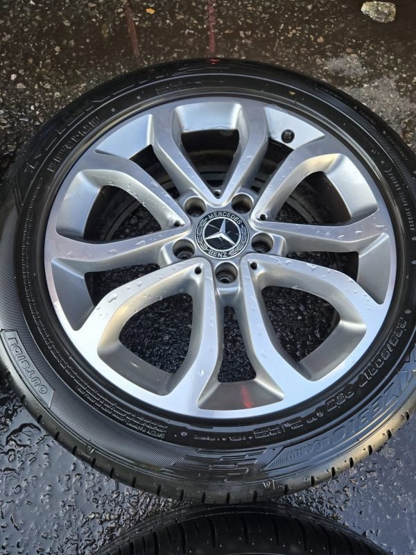 17" GENUINE MERCEDES C / E CLASS ALLOY WHEELS / TYRES - Image 3